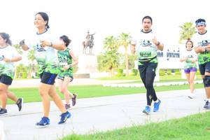 BIB: 
                            <button type="button" onclick="openModal(3686234)" class="btn btn-primary btn-sm float-right btn-popup" data-toggle="modal" data-target=".modal-high-quality">
                        <i class="fas fa-shopping-cart"></i> Add to Cart
                    </button>
                                            <button type="button" onclick="isThisMe(3686234, true)" class="btn btn-success btn-sm float-right btn-popup btn-isme hidden" data-toggle="tooltip" data-placement="bottom" title="นี่คือรูปของคุณใช่ไหม คลิกที่นี่เพื่อเอาเข้าอัลบั้ม">
                        <i class="fas fa-plus"></i> Add to album
                    </button>
                    <button type="button" onclick="isThisMe(3686234, false)" class="btn btn-warning btn-sm float-right btn-popup btn-isnotme hidden">
                        <i class="fas fa-ban"></i> Remove from album
                    </button>