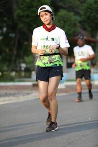 BIB: 160
                            <button type="button" onclick="openModal(3613540)" class="btn btn-primary btn-sm float-right btn-popup" data-toggle="modal" data-target=".modal-high-quality">
                        <i class="fas fa-shopping-cart"></i> Add to Cart
                    </button>
                                            <button type="button" onclick="isThisMe(3613540, true)" class="btn btn-success btn-sm float-right btn-popup btn-isme hidden" data-toggle="tooltip" data-placement="bottom" title="นี่คือรูปของคุณใช่ไหม คลิกที่นี่เพื่อเอาเข้าอัลบั้ม">
                        <i class="fas fa-plus"></i> Add to album
                    </button>
                    <button type="button" onclick="isThisMe(3613540, false)" class="btn btn-warning btn-sm float-right btn-popup btn-isnotme hidden">
                        <i class="fas fa-ban"></i> Remove from album
                    </button>