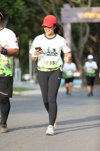 BIB: 1915
                            <button type="button" onclick="openModal(3628225)" class="btn btn-primary btn-sm float-right btn-popup" data-toggle="modal" data-target=".modal-high-quality">
                        <i class="fas fa-shopping-cart"></i> Add to Cart
                    </button>
                                            <button type="button" onclick="isThisMe(3628225, true)" class="btn btn-success btn-sm float-right btn-popup btn-isme hidden" data-toggle="tooltip" data-placement="bottom" title="นี่คือรูปของคุณใช่ไหม คลิกที่นี่เพื่อเอาเข้าอัลบั้ม">
                        <i class="fas fa-plus"></i> Add to album
                    </button>
                    <button type="button" onclick="isThisMe(3628225, false)" class="btn btn-warning btn-sm float-right btn-popup btn-isnotme hidden">
                        <i class="fas fa-ban"></i> Remove from album
                    </button>