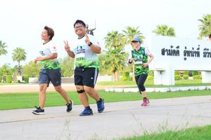 BIB: 1628
                            <button type="button" onclick="openModal(3697621)" class="btn btn-primary btn-sm float-right btn-popup" data-toggle="modal" data-target=".modal-high-quality">
                        <i class="fas fa-shopping-cart"></i> Add to Cart
                    </button>
                                            <button type="button" onclick="isThisMe(3697621, true)" class="btn btn-success btn-sm float-right btn-popup btn-isme hidden" data-toggle="tooltip" data-placement="bottom" title="นี่คือรูปของคุณใช่ไหม คลิกที่นี่เพื่อเอาเข้าอัลบั้ม">
                        <i class="fas fa-plus"></i> Add to album
                    </button>
                    <button type="button" onclick="isThisMe(3697621, false)" class="btn btn-warning btn-sm float-right btn-popup btn-isnotme hidden">
                        <i class="fas fa-ban"></i> Remove from album
                    </button>