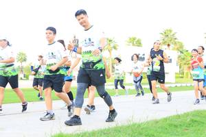 BIB: 660
                            <button type="button" onclick="openModal(3686137)" class="btn btn-primary btn-sm float-right btn-popup" data-toggle="modal" data-target=".modal-high-quality">
                        <i class="fas fa-shopping-cart"></i> Add to Cart
                    </button>
                                            <button type="button" onclick="isThisMe(3686137, true)" class="btn btn-success btn-sm float-right btn-popup btn-isme hidden" data-toggle="tooltip" data-placement="bottom" title="นี่คือรูปของคุณใช่ไหม คลิกที่นี่เพื่อเอาเข้าอัลบั้ม">
                        <i class="fas fa-plus"></i> Add to album
                    </button>
                    <button type="button" onclick="isThisMe(3686137, false)" class="btn btn-warning btn-sm float-right btn-popup btn-isnotme hidden">
                        <i class="fas fa-ban"></i> Remove from album
                    </button>