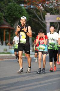 BIB: 
                            <button type="button" onclick="openModal(3610268)" class="btn btn-primary btn-sm float-right btn-popup" data-toggle="modal" data-target=".modal-high-quality">
                        <i class="fas fa-shopping-cart"></i> Add to Cart
                    </button>
                                            <button type="button" onclick="isThisMe(3610268, true)" class="btn btn-success btn-sm float-right btn-popup btn-isme hidden" data-toggle="tooltip" data-placement="bottom" title="นี่คือรูปของคุณใช่ไหม คลิกที่นี่เพื่อเอาเข้าอัลบั้ม">
                        <i class="fas fa-plus"></i> Add to album
                    </button>
                    <button type="button" onclick="isThisMe(3610268, false)" class="btn btn-warning btn-sm float-right btn-popup btn-isnotme hidden">
                        <i class="fas fa-ban"></i> Remove from album
                    </button>