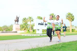 BIB: 1388, 1387
                            <button type="button" onclick="openModal(3699513)" class="btn btn-primary btn-sm float-right btn-popup" data-toggle="modal" data-target=".modal-high-quality">
                        <i class="fas fa-shopping-cart"></i> Add to Cart
                    </button>
                                            <button type="button" onclick="isThisMe(3699513, true)" class="btn btn-success btn-sm float-right btn-popup btn-isme hidden" data-toggle="tooltip" data-placement="bottom" title="นี่คือรูปของคุณใช่ไหม คลิกที่นี่เพื่อเอาเข้าอัลบั้ม">
                        <i class="fas fa-plus"></i> Add to album
                    </button>
                    <button type="button" onclick="isThisMe(3699513, false)" class="btn btn-warning btn-sm float-right btn-popup btn-isnotme hidden">
                        <i class="fas fa-ban"></i> Remove from album
                    </button>