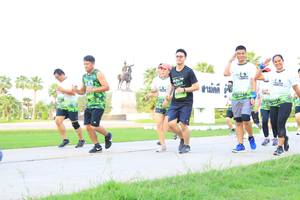 BIB: 
                            <button type="button" onclick="openModal(3680599)" class="btn btn-primary btn-sm float-right btn-popup" data-toggle="modal" data-target=".modal-high-quality">
                        <i class="fas fa-shopping-cart"></i> Add to Cart
                    </button>
                                            <button type="button" onclick="isThisMe(3680599, true)" class="btn btn-success btn-sm float-right btn-popup btn-isme hidden" data-toggle="tooltip" data-placement="bottom" title="นี่คือรูปของคุณใช่ไหม คลิกที่นี่เพื่อเอาเข้าอัลบั้ม">
                        <i class="fas fa-plus"></i> Add to album
                    </button>
                    <button type="button" onclick="isThisMe(3680599, false)" class="btn btn-warning btn-sm float-right btn-popup btn-isnotme hidden">
                        <i class="fas fa-ban"></i> Remove from album
                    </button>