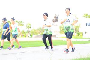 BIB: 
                            <button type="button" onclick="openModal(3690006)" class="btn btn-primary btn-sm float-right btn-popup" data-toggle="modal" data-target=".modal-high-quality">
                        <i class="fas fa-shopping-cart"></i> Add to Cart
                    </button>
                                            <button type="button" onclick="isThisMe(3690006, true)" class="btn btn-success btn-sm float-right btn-popup btn-isme hidden" data-toggle="tooltip" data-placement="bottom" title="นี่คือรูปของคุณใช่ไหม คลิกที่นี่เพื่อเอาเข้าอัลบั้ม">
                        <i class="fas fa-plus"></i> Add to album
                    </button>
                    <button type="button" onclick="isThisMe(3690006, false)" class="btn btn-warning btn-sm float-right btn-popup btn-isnotme hidden">
                        <i class="fas fa-ban"></i> Remove from album
                    </button>