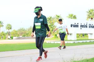 BIB: 
                            <button type="button" onclick="openModal(3701136)" class="btn btn-primary btn-sm float-right btn-popup" data-toggle="modal" data-target=".modal-high-quality">
                        <i class="fas fa-shopping-cart"></i> Add to Cart
                    </button>
                                            <button type="button" onclick="isThisMe(3701136, true)" class="btn btn-success btn-sm float-right btn-popup btn-isme hidden" data-toggle="tooltip" data-placement="bottom" title="นี่คือรูปของคุณใช่ไหม คลิกที่นี่เพื่อเอาเข้าอัลบั้ม">
                        <i class="fas fa-plus"></i> Add to album
                    </button>
                    <button type="button" onclick="isThisMe(3701136, false)" class="btn btn-warning btn-sm float-right btn-popup btn-isnotme hidden">
                        <i class="fas fa-ban"></i> Remove from album
                    </button>