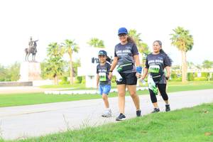 BIB: 
                            <button type="button" onclick="openModal(3696232)" class="btn btn-primary btn-sm float-right btn-popup" data-toggle="modal" data-target=".modal-high-quality">
                        <i class="fas fa-shopping-cart"></i> Add to Cart
                    </button>
                                            <button type="button" onclick="isThisMe(3696232, true)" class="btn btn-success btn-sm float-right btn-popup btn-isme hidden" data-toggle="tooltip" data-placement="bottom" title="นี่คือรูปของคุณใช่ไหม คลิกที่นี่เพื่อเอาเข้าอัลบั้ม">
                        <i class="fas fa-plus"></i> Add to album
                    </button>
                    <button type="button" onclick="isThisMe(3696232, false)" class="btn btn-warning btn-sm float-right btn-popup btn-isnotme hidden">
                        <i class="fas fa-ban"></i> Remove from album
                    </button>