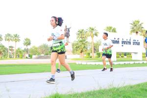 BIB: 
                            <button type="button" onclick="openModal(3677539)" class="btn btn-primary btn-sm float-right btn-popup" data-toggle="modal" data-target=".modal-high-quality">
                        <i class="fas fa-shopping-cart"></i> Add to Cart
                    </button>
                                            <button type="button" onclick="isThisMe(3677539, true)" class="btn btn-success btn-sm float-right btn-popup btn-isme hidden" data-toggle="tooltip" data-placement="bottom" title="นี่คือรูปของคุณใช่ไหม คลิกที่นี่เพื่อเอาเข้าอัลบั้ม">
                        <i class="fas fa-plus"></i> Add to album
                    </button>
                    <button type="button" onclick="isThisMe(3677539, false)" class="btn btn-warning btn-sm float-right btn-popup btn-isnotme hidden">
                        <i class="fas fa-ban"></i> Remove from album
                    </button>