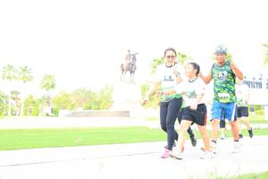 BIB: 637
                            <button type="button" onclick="openModal(3695363)" class="btn btn-primary btn-sm float-right btn-popup" data-toggle="modal" data-target=".modal-high-quality">
                        <i class="fas fa-shopping-cart"></i> Add to Cart
                    </button>
                                            <button type="button" onclick="isThisMe(3695363, true)" class="btn btn-success btn-sm float-right btn-popup btn-isme hidden" data-toggle="tooltip" data-placement="bottom" title="นี่คือรูปของคุณใช่ไหม คลิกที่นี่เพื่อเอาเข้าอัลบั้ม">
                        <i class="fas fa-plus"></i> Add to album
                    </button>
                    <button type="button" onclick="isThisMe(3695363, false)" class="btn btn-warning btn-sm float-right btn-popup btn-isnotme hidden">
                        <i class="fas fa-ban"></i> Remove from album
                    </button>