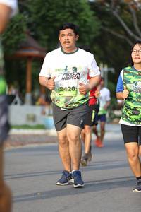 BIB: 2420
                            <button type="button" onclick="openModal(3613945)" class="btn btn-primary btn-sm float-right btn-popup" data-toggle="modal" data-target=".modal-high-quality">
                        <i class="fas fa-shopping-cart"></i> Add to Cart
                    </button>
                                            <button type="button" onclick="isThisMe(3613945, true)" class="btn btn-success btn-sm float-right btn-popup btn-isme hidden" data-toggle="tooltip" data-placement="bottom" title="นี่คือรูปของคุณใช่ไหม คลิกที่นี่เพื่อเอาเข้าอัลบั้ม">
                        <i class="fas fa-plus"></i> Add to album
                    </button>
                    <button type="button" onclick="isThisMe(3613945, false)" class="btn btn-warning btn-sm float-right btn-popup btn-isnotme hidden">
                        <i class="fas fa-ban"></i> Remove from album
                    </button>