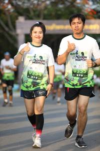 BIB: 0384, 354, 355
                            <button type="button" onclick="openModal(3609423)" class="btn btn-primary btn-sm float-right btn-popup" data-toggle="modal" data-target=".modal-high-quality">
                        <i class="fas fa-shopping-cart"></i> Add to Cart
                    </button>
                                            <button type="button" onclick="isThisMe(3609423, true)" class="btn btn-success btn-sm float-right btn-popup btn-isme hidden" data-toggle="tooltip" data-placement="bottom" title="นี่คือรูปของคุณใช่ไหม คลิกที่นี่เพื่อเอาเข้าอัลบั้ม">
                        <i class="fas fa-plus"></i> Add to album
                    </button>
                    <button type="button" onclick="isThisMe(3609423, false)" class="btn btn-warning btn-sm float-right btn-popup btn-isnotme hidden">
                        <i class="fas fa-ban"></i> Remove from album
                    </button>