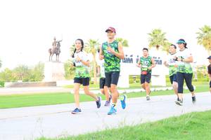 BIB: 
                            <button type="button" onclick="openModal(3682579)" class="btn btn-primary btn-sm float-right btn-popup" data-toggle="modal" data-target=".modal-high-quality">
                        <i class="fas fa-shopping-cart"></i> Add to Cart
                    </button>
                                            <button type="button" onclick="isThisMe(3682579, true)" class="btn btn-success btn-sm float-right btn-popup btn-isme hidden" data-toggle="tooltip" data-placement="bottom" title="นี่คือรูปของคุณใช่ไหม คลิกที่นี่เพื่อเอาเข้าอัลบั้ม">
                        <i class="fas fa-plus"></i> Add to album
                    </button>
                    <button type="button" onclick="isThisMe(3682579, false)" class="btn btn-warning btn-sm float-right btn-popup btn-isnotme hidden">
                        <i class="fas fa-ban"></i> Remove from album
                    </button>