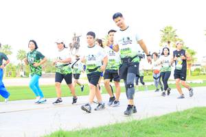 BIB: 4660, 16633
                            <button type="button" onclick="openModal(3686057)" class="btn btn-primary btn-sm float-right btn-popup" data-toggle="modal" data-target=".modal-high-quality">
                        <i class="fas fa-shopping-cart"></i> Add to Cart
                    </button>
                                            <button type="button" onclick="isThisMe(3686057, true)" class="btn btn-success btn-sm float-right btn-popup btn-isme hidden" data-toggle="tooltip" data-placement="bottom" title="นี่คือรูปของคุณใช่ไหม คลิกที่นี่เพื่อเอาเข้าอัลบั้ม">
                        <i class="fas fa-plus"></i> Add to album
                    </button>
                    <button type="button" onclick="isThisMe(3686057, false)" class="btn btn-warning btn-sm float-right btn-popup btn-isnotme hidden">
                        <i class="fas fa-ban"></i> Remove from album
                    </button>