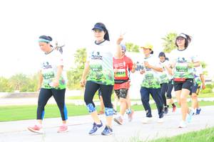 BIB: 
                            <button type="button" onclick="openModal(3688082)" class="btn btn-primary btn-sm float-right btn-popup" data-toggle="modal" data-target=".modal-high-quality">
                        <i class="fas fa-shopping-cart"></i> Add to Cart
                    </button>
                                            <button type="button" onclick="isThisMe(3688082, true)" class="btn btn-success btn-sm float-right btn-popup btn-isme hidden" data-toggle="tooltip" data-placement="bottom" title="นี่คือรูปของคุณใช่ไหม คลิกที่นี่เพื่อเอาเข้าอัลบั้ม">
                        <i class="fas fa-plus"></i> Add to album
                    </button>
                    <button type="button" onclick="isThisMe(3688082, false)" class="btn btn-warning btn-sm float-right btn-popup btn-isnotme hidden">
                        <i class="fas fa-ban"></i> Remove from album
                    </button>