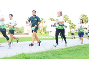 BIB: 
                            <button type="button" onclick="openModal(3680893)" class="btn btn-primary btn-sm float-right btn-popup" data-toggle="modal" data-target=".modal-high-quality">
                        <i class="fas fa-shopping-cart"></i> Add to Cart
                    </button>
                                            <button type="button" onclick="isThisMe(3680893, true)" class="btn btn-success btn-sm float-right btn-popup btn-isme hidden" data-toggle="tooltip" data-placement="bottom" title="นี่คือรูปของคุณใช่ไหม คลิกที่นี่เพื่อเอาเข้าอัลบั้ม">
                        <i class="fas fa-plus"></i> Add to album
                    </button>
                    <button type="button" onclick="isThisMe(3680893, false)" class="btn btn-warning btn-sm float-right btn-popup btn-isnotme hidden">
                        <i class="fas fa-ban"></i> Remove from album
                    </button>