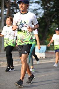 BIB: 2462
                            <button type="button" onclick="openModal(3614465)" class="btn btn-primary btn-sm float-right btn-popup" data-toggle="modal" data-target=".modal-high-quality">
                        <i class="fas fa-shopping-cart"></i> Add to Cart
                    </button>
                                            <button type="button" onclick="isThisMe(3614465, true)" class="btn btn-success btn-sm float-right btn-popup btn-isme hidden" data-toggle="tooltip" data-placement="bottom" title="นี่คือรูปของคุณใช่ไหม คลิกที่นี่เพื่อเอาเข้าอัลบั้ม">
                        <i class="fas fa-plus"></i> Add to album
                    </button>
                    <button type="button" onclick="isThisMe(3614465, false)" class="btn btn-warning btn-sm float-right btn-popup btn-isnotme hidden">
                        <i class="fas fa-ban"></i> Remove from album
                    </button>