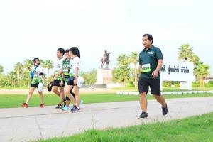 BIB: 355
                            <button type="button" onclick="openModal(3700908)" class="btn btn-primary btn-sm float-right btn-popup" data-toggle="modal" data-target=".modal-high-quality">
                        <i class="fas fa-shopping-cart"></i> Add to Cart
                    </button>
                                            <button type="button" onclick="isThisMe(3700908, true)" class="btn btn-success btn-sm float-right btn-popup btn-isme hidden" data-toggle="tooltip" data-placement="bottom" title="นี่คือรูปของคุณใช่ไหม คลิกที่นี่เพื่อเอาเข้าอัลบั้ม">
                        <i class="fas fa-plus"></i> Add to album
                    </button>
                    <button type="button" onclick="isThisMe(3700908, false)" class="btn btn-warning btn-sm float-right btn-popup btn-isnotme hidden">
                        <i class="fas fa-ban"></i> Remove from album
                    </button>