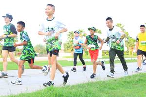 BIB: 
                            <button type="button" onclick="openModal(3680534)" class="btn btn-primary btn-sm float-right btn-popup" data-toggle="modal" data-target=".modal-high-quality">
                        <i class="fas fa-shopping-cart"></i> Add to Cart
                    </button>
                                            <button type="button" onclick="isThisMe(3680534, true)" class="btn btn-success btn-sm float-right btn-popup btn-isme hidden" data-toggle="tooltip" data-placement="bottom" title="นี่คือรูปของคุณใช่ไหม คลิกที่นี่เพื่อเอาเข้าอัลบั้ม">
                        <i class="fas fa-plus"></i> Add to album
                    </button>
                    <button type="button" onclick="isThisMe(3680534, false)" class="btn btn-warning btn-sm float-right btn-popup btn-isnotme hidden">
                        <i class="fas fa-ban"></i> Remove from album
                    </button>