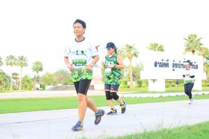 BIB: 
                            <button type="button" onclick="openModal(3680117)" class="btn btn-primary btn-sm float-right btn-popup" data-toggle="modal" data-target=".modal-high-quality">
                        <i class="fas fa-shopping-cart"></i> Add to Cart
                    </button>
                                            <button type="button" onclick="isThisMe(3680117, true)" class="btn btn-success btn-sm float-right btn-popup btn-isme hidden" data-toggle="tooltip" data-placement="bottom" title="นี่คือรูปของคุณใช่ไหม คลิกที่นี่เพื่อเอาเข้าอัลบั้ม">
                        <i class="fas fa-plus"></i> Add to album
                    </button>
                    <button type="button" onclick="isThisMe(3680117, false)" class="btn btn-warning btn-sm float-right btn-popup btn-isnotme hidden">
                        <i class="fas fa-ban"></i> Remove from album
                    </button>