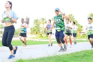 BIB: 
                            <button type="button" onclick="openModal(3681378)" class="btn btn-primary btn-sm float-right btn-popup" data-toggle="modal" data-target=".modal-high-quality">
                        <i class="fas fa-shopping-cart"></i> Add to Cart
                    </button>
                                            <button type="button" onclick="isThisMe(3681378, true)" class="btn btn-success btn-sm float-right btn-popup btn-isme hidden" data-toggle="tooltip" data-placement="bottom" title="นี่คือรูปของคุณใช่ไหม คลิกที่นี่เพื่อเอาเข้าอัลบั้ม">
                        <i class="fas fa-plus"></i> Add to album
                    </button>
                    <button type="button" onclick="isThisMe(3681378, false)" class="btn btn-warning btn-sm float-right btn-popup btn-isnotme hidden">
                        <i class="fas fa-ban"></i> Remove from album
                    </button>