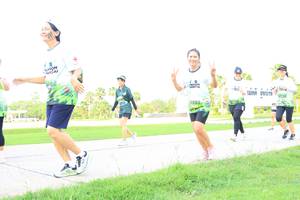 BIB: 
                            <button type="button" onclick="openModal(3693285)" class="btn btn-primary btn-sm float-right btn-popup" data-toggle="modal" data-target=".modal-high-quality">
                        <i class="fas fa-shopping-cart"></i> Add to Cart
                    </button>
                                            <button type="button" onclick="isThisMe(3693285, true)" class="btn btn-success btn-sm float-right btn-popup btn-isme hidden" data-toggle="tooltip" data-placement="bottom" title="นี่คือรูปของคุณใช่ไหม คลิกที่นี่เพื่อเอาเข้าอัลบั้ม">
                        <i class="fas fa-plus"></i> Add to album
                    </button>
                    <button type="button" onclick="isThisMe(3693285, false)" class="btn btn-warning btn-sm float-right btn-popup btn-isnotme hidden">
                        <i class="fas fa-ban"></i> Remove from album
                    </button>