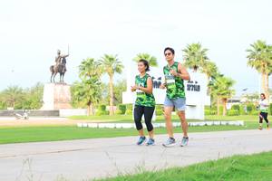 BIB: 2530
                            <button type="button" onclick="openModal(3700231)" class="btn btn-primary btn-sm float-right btn-popup" data-toggle="modal" data-target=".modal-high-quality">
                        <i class="fas fa-shopping-cart"></i> Add to Cart
                    </button>
                                            <button type="button" onclick="isThisMe(3700231, true)" class="btn btn-success btn-sm float-right btn-popup btn-isme hidden" data-toggle="tooltip" data-placement="bottom" title="นี่คือรูปของคุณใช่ไหม คลิกที่นี่เพื่อเอาเข้าอัลบั้ม">
                        <i class="fas fa-plus"></i> Add to album
                    </button>
                    <button type="button" onclick="isThisMe(3700231, false)" class="btn btn-warning btn-sm float-right btn-popup btn-isnotme hidden">
                        <i class="fas fa-ban"></i> Remove from album
                    </button>