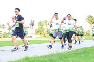 BIB: 
                            <button type="button" onclick="openModal(3680585)" class="btn btn-primary btn-sm float-right btn-popup" data-toggle="modal" data-target=".modal-high-quality">
                        <i class="fas fa-shopping-cart"></i> Add to Cart
                    </button>
                                            <button type="button" onclick="isThisMe(3680585, true)" class="btn btn-success btn-sm float-right btn-popup btn-isme hidden" data-toggle="tooltip" data-placement="bottom" title="นี่คือรูปของคุณใช่ไหม คลิกที่นี่เพื่อเอาเข้าอัลบั้ม">
                        <i class="fas fa-plus"></i> Add to album
                    </button>
                    <button type="button" onclick="isThisMe(3680585, false)" class="btn btn-warning btn-sm float-right btn-popup btn-isnotme hidden">
                        <i class="fas fa-ban"></i> Remove from album
                    </button>