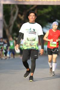 BIB: 1658
                            <button type="button" onclick="openModal(3625568)" class="btn btn-primary btn-sm float-right btn-popup" data-toggle="modal" data-target=".modal-high-quality">
                        <i class="fas fa-shopping-cart"></i> Add to Cart
                    </button>
                                            <button type="button" onclick="isThisMe(3625568, true)" class="btn btn-success btn-sm float-right btn-popup btn-isme hidden" data-toggle="tooltip" data-placement="bottom" title="นี่คือรูปของคุณใช่ไหม คลิกที่นี่เพื่อเอาเข้าอัลบั้ม">
                        <i class="fas fa-plus"></i> Add to album
                    </button>
                    <button type="button" onclick="isThisMe(3625568, false)" class="btn btn-warning btn-sm float-right btn-popup btn-isnotme hidden">
                        <i class="fas fa-ban"></i> Remove from album
                    </button>