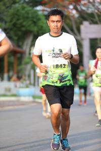 BIB: 1842
                            <button type="button" onclick="openModal(3602340)" class="btn btn-primary btn-sm float-right btn-popup" data-toggle="modal" data-target=".modal-high-quality">
                        <i class="fas fa-shopping-cart"></i> Add to Cart
                    </button>
                                            <button type="button" onclick="isThisMe(3602340, true)" class="btn btn-success btn-sm float-right btn-popup btn-isme hidden" data-toggle="tooltip" data-placement="bottom" title="นี่คือรูปของคุณใช่ไหม คลิกที่นี่เพื่อเอาเข้าอัลบั้ม">
                        <i class="fas fa-plus"></i> Add to album
                    </button>
                    <button type="button" onclick="isThisMe(3602340, false)" class="btn btn-warning btn-sm float-right btn-popup btn-isnotme hidden">
                        <i class="fas fa-ban"></i> Remove from album
                    </button>