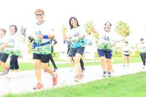 BIB: 
                            <button type="button" onclick="openModal(3693192)" class="btn btn-primary btn-sm float-right btn-popup" data-toggle="modal" data-target=".modal-high-quality">
                        <i class="fas fa-shopping-cart"></i> Add to Cart
                    </button>
                                            <button type="button" onclick="isThisMe(3693192, true)" class="btn btn-success btn-sm float-right btn-popup btn-isme hidden" data-toggle="tooltip" data-placement="bottom" title="นี่คือรูปของคุณใช่ไหม คลิกที่นี่เพื่อเอาเข้าอัลบั้ม">
                        <i class="fas fa-plus"></i> Add to album
                    </button>
                    <button type="button" onclick="isThisMe(3693192, false)" class="btn btn-warning btn-sm float-right btn-popup btn-isnotme hidden">
                        <i class="fas fa-ban"></i> Remove from album
                    </button>