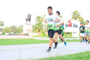 BIB: 
                            <button type="button" onclick="openModal(3676328)" class="btn btn-primary btn-sm float-right btn-popup" data-toggle="modal" data-target=".modal-high-quality">
                        <i class="fas fa-shopping-cart"></i> Add to Cart
                    </button>
                                            <button type="button" onclick="isThisMe(3676328, true)" class="btn btn-success btn-sm float-right btn-popup btn-isme hidden" data-toggle="tooltip" data-placement="bottom" title="นี่คือรูปของคุณใช่ไหม คลิกที่นี่เพื่อเอาเข้าอัลบั้ม">
                        <i class="fas fa-plus"></i> Add to album
                    </button>
                    <button type="button" onclick="isThisMe(3676328, false)" class="btn btn-warning btn-sm float-right btn-popup btn-isnotme hidden">
                        <i class="fas fa-ban"></i> Remove from album
                    </button>