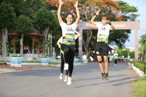 BIB: 2168, 167
                            <button type="button" onclick="openModal(3627790)" class="btn btn-primary btn-sm float-right btn-popup" data-toggle="modal" data-target=".modal-high-quality">
                        <i class="fas fa-shopping-cart"></i> Add to Cart
                    </button>
                                            <button type="button" onclick="isThisMe(3627790, true)" class="btn btn-success btn-sm float-right btn-popup btn-isme hidden" data-toggle="tooltip" data-placement="bottom" title="นี่คือรูปของคุณใช่ไหม คลิกที่นี่เพื่อเอาเข้าอัลบั้ม">
                        <i class="fas fa-plus"></i> Add to album
                    </button>
                    <button type="button" onclick="isThisMe(3627790, false)" class="btn btn-warning btn-sm float-right btn-popup btn-isnotme hidden">
                        <i class="fas fa-ban"></i> Remove from album
                    </button>