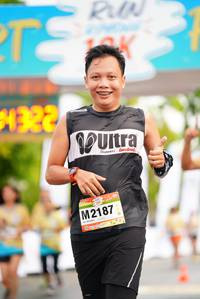 BIB: 2187
                            <button type="button" onclick="openModal(13112956)" class="btn btn-primary btn-sm float-right btn-popup" data-toggle="modal" data-target=".modal-high-quality">
                        <i class="fas fa-shopping-cart"></i> Add to Cart
                    </button>
                                            <button type="button" onclick="isThisMe(13112956, true)" class="btn btn-success btn-sm float-right btn-popup btn-isme hidden" data-toggle="tooltip" data-placement="bottom" title="นี่คือรูปของคุณใช่ไหม คลิกที่นี่เพื่อเอาเข้าอัลบั้ม">
                        <i class="fas fa-plus"></i> Add to album
                    </button>
                    <button type="button" onclick="isThisMe(13112956, false)" class="btn btn-warning btn-sm float-right btn-popup btn-isnotme hidden">
                        <i class="fas fa-ban"></i> Remove from album
                    </button>