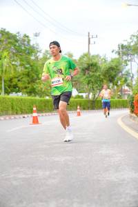 BIB: 6433, 1374, 5146
                            <button type="button" onclick="openModal(13113064)" class="btn btn-primary btn-sm float-right btn-popup" data-toggle="modal" data-target=".modal-high-quality">
                        <i class="fas fa-shopping-cart"></i> Add to Cart
                    </button>
                                            <button type="button" onclick="isThisMe(13113064, true)" class="btn btn-success btn-sm float-right btn-popup btn-isme hidden" data-toggle="tooltip" data-placement="bottom" title="นี่คือรูปของคุณใช่ไหม คลิกที่นี่เพื่อเอาเข้าอัลบั้ม">
                        <i class="fas fa-plus"></i> Add to album
                    </button>
                    <button type="button" onclick="isThisMe(13113064, false)" class="btn btn-warning btn-sm float-right btn-popup btn-isnotme hidden">
                        <i class="fas fa-ban"></i> Remove from album
                    </button>