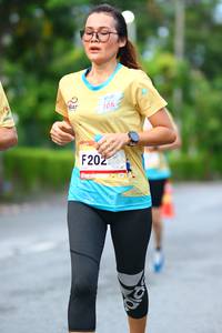 BIB: 202
                            <button type="button" onclick="openModal(13111205)" class="btn btn-primary btn-sm float-right btn-popup" data-toggle="modal" data-target=".modal-high-quality">
                        <i class="fas fa-shopping-cart"></i> Add to Cart
                    </button>
                                            <button type="button" onclick="isThisMe(13111205, true)" class="btn btn-success btn-sm float-right btn-popup btn-isme hidden" data-toggle="tooltip" data-placement="bottom" title="นี่คือรูปของคุณใช่ไหม คลิกที่นี่เพื่อเอาเข้าอัลบั้ม">
                        <i class="fas fa-plus"></i> Add to album
                    </button>
                    <button type="button" onclick="isThisMe(13111205, false)" class="btn btn-warning btn-sm float-right btn-popup btn-isnotme hidden">
                        <i class="fas fa-ban"></i> Remove from album
                    </button>