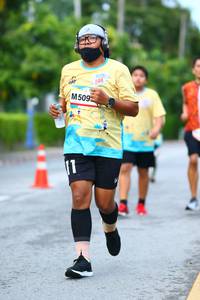 BIB: 509
                            <button type="button" onclick="openModal(13110563)" class="btn btn-primary btn-sm float-right btn-popup" data-toggle="modal" data-target=".modal-high-quality">
                        <i class="fas fa-shopping-cart"></i> Add to Cart
                    </button>
                                            <button type="button" onclick="isThisMe(13110563, true)" class="btn btn-success btn-sm float-right btn-popup btn-isme hidden" data-toggle="tooltip" data-placement="bottom" title="นี่คือรูปของคุณใช่ไหม คลิกที่นี่เพื่อเอาเข้าอัลบั้ม">
                        <i class="fas fa-plus"></i> Add to album
                    </button>
                    <button type="button" onclick="isThisMe(13110563, false)" class="btn btn-warning btn-sm float-right btn-popup btn-isnotme hidden">
                        <i class="fas fa-ban"></i> Remove from album
                    </button>