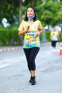 BIB: 5158
                            <button type="button" onclick="openModal(13112316)" class="btn btn-primary btn-sm float-right btn-popup" data-toggle="modal" data-target=".modal-high-quality">
                        <i class="fas fa-shopping-cart"></i> Add to Cart
                    </button>
                                            <button type="button" onclick="isThisMe(13112316, true)" class="btn btn-success btn-sm float-right btn-popup btn-isme hidden" data-toggle="tooltip" data-placement="bottom" title="นี่คือรูปของคุณใช่ไหม คลิกที่นี่เพื่อเอาเข้าอัลบั้ม">
                        <i class="fas fa-plus"></i> Add to album
                    </button>
                    <button type="button" onclick="isThisMe(13112316, false)" class="btn btn-warning btn-sm float-right btn-popup btn-isnotme hidden">
                        <i class="fas fa-ban"></i> Remove from album
                    </button>