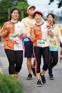 BIB: 5201, 5235
                            <button type="button" onclick="openModal(13123149)" class="btn btn-primary btn-sm float-right btn-popup" data-toggle="modal" data-target=".modal-high-quality">
                        <i class="fas fa-shopping-cart"></i> Add to Cart
                    </button>
                                            <button type="button" onclick="isThisMe(13123149, true)" class="btn btn-success btn-sm float-right btn-popup btn-isme hidden" data-toggle="tooltip" data-placement="bottom" title="นี่คือรูปของคุณใช่ไหม คลิกที่นี่เพื่อเอาเข้าอัลบั้ม">
                        <i class="fas fa-plus"></i> Add to album
                    </button>
                    <button type="button" onclick="isThisMe(13123149, false)" class="btn btn-warning btn-sm float-right btn-popup btn-isnotme hidden">
                        <i class="fas fa-ban"></i> Remove from album
                    </button>