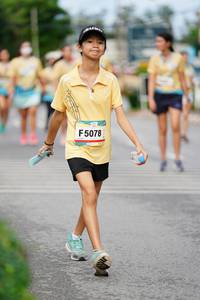 BIB: 5078
                            <button type="button" onclick="openModal(13122635)" class="btn btn-primary btn-sm float-right btn-popup" data-toggle="modal" data-target=".modal-high-quality">
                        <i class="fas fa-shopping-cart"></i> Add to Cart
                    </button>
                                            <button type="button" onclick="isThisMe(13122635, true)" class="btn btn-success btn-sm float-right btn-popup btn-isme hidden" data-toggle="tooltip" data-placement="bottom" title="นี่คือรูปของคุณใช่ไหม คลิกที่นี่เพื่อเอาเข้าอัลบั้ม">
                        <i class="fas fa-plus"></i> Add to album
                    </button>
                    <button type="button" onclick="isThisMe(13122635, false)" class="btn btn-warning btn-sm float-right btn-popup btn-isnotme hidden">
                        <i class="fas fa-ban"></i> Remove from album
                    </button>