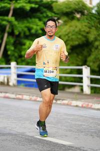 BIB: 2241
                            <button type="button" onclick="openModal(13119312)" class="btn btn-primary btn-sm float-right btn-popup" data-toggle="modal" data-target=".modal-high-quality">
                        <i class="fas fa-shopping-cart"></i> Add to Cart
                    </button>
                                            <button type="button" onclick="isThisMe(13119312, true)" class="btn btn-success btn-sm float-right btn-popup btn-isme hidden" data-toggle="tooltip" data-placement="bottom" title="นี่คือรูปของคุณใช่ไหม คลิกที่นี่เพื่อเอาเข้าอัลบั้ม">
                        <i class="fas fa-plus"></i> Add to album
                    </button>
                    <button type="button" onclick="isThisMe(13119312, false)" class="btn btn-warning btn-sm float-right btn-popup btn-isnotme hidden">
                        <i class="fas fa-ban"></i> Remove from album
                    </button>