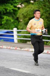 BIB: 4001
                            <button type="button" onclick="openModal(13120934)" class="btn btn-primary btn-sm float-right btn-popup" data-toggle="modal" data-target=".modal-high-quality">
                        <i class="fas fa-shopping-cart"></i> Add to Cart
                    </button>
                                            <button type="button" onclick="isThisMe(13120934, true)" class="btn btn-success btn-sm float-right btn-popup btn-isme hidden" data-toggle="tooltip" data-placement="bottom" title="นี่คือรูปของคุณใช่ไหม คลิกที่นี่เพื่อเอาเข้าอัลบั้ม">
                        <i class="fas fa-plus"></i> Add to album
                    </button>
                    <button type="button" onclick="isThisMe(13120934, false)" class="btn btn-warning btn-sm float-right btn-popup btn-isnotme hidden">
                        <i class="fas fa-ban"></i> Remove from album
                    </button>