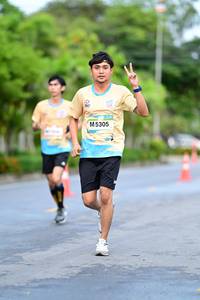 BIB: 5305
                            <button type="button" onclick="openModal(13115637)" class="btn btn-primary btn-sm float-right btn-popup" data-toggle="modal" data-target=".modal-high-quality">
                        <i class="fas fa-shopping-cart"></i> Add to Cart
                    </button>
                                            <button type="button" onclick="isThisMe(13115637, true)" class="btn btn-success btn-sm float-right btn-popup btn-isme hidden" data-toggle="tooltip" data-placement="bottom" title="นี่คือรูปของคุณใช่ไหม คลิกที่นี่เพื่อเอาเข้าอัลบั้ม">
                        <i class="fas fa-plus"></i> Add to album
                    </button>
                    <button type="button" onclick="isThisMe(13115637, false)" class="btn btn-warning btn-sm float-right btn-popup btn-isnotme hidden">
                        <i class="fas fa-ban"></i> Remove from album
                    </button>