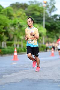 BIB: 2109
                            <button type="button" onclick="openModal(13114727)" class="btn btn-primary btn-sm float-right btn-popup" data-toggle="modal" data-target=".modal-high-quality">
                        <i class="fas fa-shopping-cart"></i> Add to Cart
                    </button>
                                            <button type="button" onclick="isThisMe(13114727, true)" class="btn btn-success btn-sm float-right btn-popup btn-isme hidden" data-toggle="tooltip" data-placement="bottom" title="นี่คือรูปของคุณใช่ไหม คลิกที่นี่เพื่อเอาเข้าอัลบั้ม">
                        <i class="fas fa-plus"></i> Add to album
                    </button>
                    <button type="button" onclick="isThisMe(13114727, false)" class="btn btn-warning btn-sm float-right btn-popup btn-isnotme hidden">
                        <i class="fas fa-ban"></i> Remove from album
                    </button>