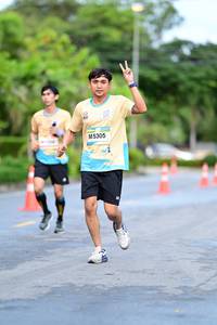 BIB: 5305
                            <button type="button" onclick="openModal(13115586)" class="btn btn-primary btn-sm float-right btn-popup" data-toggle="modal" data-target=".modal-high-quality">
                        <i class="fas fa-shopping-cart"></i> Add to Cart
                    </button>
                                            <button type="button" onclick="isThisMe(13115586, true)" class="btn btn-success btn-sm float-right btn-popup btn-isme hidden" data-toggle="tooltip" data-placement="bottom" title="นี่คือรูปของคุณใช่ไหม คลิกที่นี่เพื่อเอาเข้าอัลบั้ม">
                        <i class="fas fa-plus"></i> Add to album
                    </button>
                    <button type="button" onclick="isThisMe(13115586, false)" class="btn btn-warning btn-sm float-right btn-popup btn-isnotme hidden">
                        <i class="fas fa-ban"></i> Remove from album
                    </button>