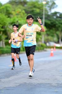 BIB: 5305
                            <button type="button" onclick="openModal(13115615)" class="btn btn-primary btn-sm float-right btn-popup" data-toggle="modal" data-target=".modal-high-quality">
                        <i class="fas fa-shopping-cart"></i> Add to Cart
                    </button>
                                            <button type="button" onclick="isThisMe(13115615, true)" class="btn btn-success btn-sm float-right btn-popup btn-isme hidden" data-toggle="tooltip" data-placement="bottom" title="นี่คือรูปของคุณใช่ไหม คลิกที่นี่เพื่อเอาเข้าอัลบั้ม">
                        <i class="fas fa-plus"></i> Add to album
                    </button>
                    <button type="button" onclick="isThisMe(13115615, false)" class="btn btn-warning btn-sm float-right btn-popup btn-isnotme hidden">
                        <i class="fas fa-ban"></i> Remove from album
                    </button>