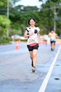 BIB: 1316
                            <button type="button" onclick="openModal(13104741)" class="btn btn-primary btn-sm float-right btn-popup" data-toggle="modal" data-target=".modal-high-quality">
                        <i class="fas fa-shopping-cart"></i> Add to Cart
                    </button>
                                            <button type="button" onclick="isThisMe(13104741, true)" class="btn btn-success btn-sm float-right btn-popup btn-isme hidden" data-toggle="tooltip" data-placement="bottom" title="นี่คือรูปของคุณใช่ไหม คลิกที่นี่เพื่อเอาเข้าอัลบั้ม">
                        <i class="fas fa-plus"></i> Add to album
                    </button>
                    <button type="button" onclick="isThisMe(13104741, false)" class="btn btn-warning btn-sm float-right btn-popup btn-isnotme hidden">
                        <i class="fas fa-ban"></i> Remove from album
                    </button>