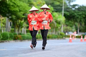 BIB: 5170, 5277
                            <button type="button" onclick="openModal(13104723)" class="btn btn-primary btn-sm float-right btn-popup" data-toggle="modal" data-target=".modal-high-quality">
                        <i class="fas fa-shopping-cart"></i> Add to Cart
                    </button>
                                            <button type="button" onclick="isThisMe(13104723, true)" class="btn btn-success btn-sm float-right btn-popup btn-isme hidden" data-toggle="tooltip" data-placement="bottom" title="นี่คือรูปของคุณใช่ไหม คลิกที่นี่เพื่อเอาเข้าอัลบั้ม">
                        <i class="fas fa-plus"></i> Add to album
                    </button>
                    <button type="button" onclick="isThisMe(13104723, false)" class="btn btn-warning btn-sm float-right btn-popup btn-isnotme hidden">
                        <i class="fas fa-ban"></i> Remove from album
                    </button>