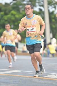 BIB: 1171
                            <button type="button" onclick="openModal(13156931)" class="btn btn-primary btn-sm float-right btn-popup" data-toggle="modal" data-target=".modal-high-quality">
                        <i class="fas fa-shopping-cart"></i> Add to Cart
                    </button>
                                            <button type="button" onclick="isThisMe(13156931, true)" class="btn btn-success btn-sm float-right btn-popup btn-isme hidden" data-toggle="tooltip" data-placement="bottom" title="นี่คือรูปของคุณใช่ไหม คลิกที่นี่เพื่อเอาเข้าอัลบั้ม">
                        <i class="fas fa-plus"></i> Add to album
                    </button>
                    <button type="button" onclick="isThisMe(13156931, false)" class="btn btn-warning btn-sm float-right btn-popup btn-isnotme hidden">
                        <i class="fas fa-ban"></i> Remove from album
                    </button>