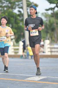 BIB: 3137, 5088
                            <button type="button" onclick="openModal(13132159)" class="btn btn-primary btn-sm float-right btn-popup" data-toggle="modal" data-target=".modal-high-quality">
                        <i class="fas fa-shopping-cart"></i> Add to Cart
                    </button>
                                            <button type="button" onclick="isThisMe(13132159, true)" class="btn btn-success btn-sm float-right btn-popup btn-isme hidden" data-toggle="tooltip" data-placement="bottom" title="นี่คือรูปของคุณใช่ไหม คลิกที่นี่เพื่อเอาเข้าอัลบั้ม">
                        <i class="fas fa-plus"></i> Add to album
                    </button>
                    <button type="button" onclick="isThisMe(13132159, false)" class="btn btn-warning btn-sm float-right btn-popup btn-isnotme hidden">
                        <i class="fas fa-ban"></i> Remove from album
                    </button>