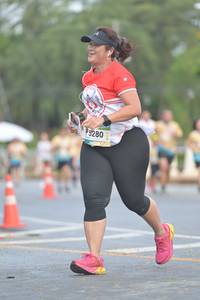 BIB: 5280
                            <button type="button" onclick="openModal(13132400)" class="btn btn-primary btn-sm float-right btn-popup" data-toggle="modal" data-target=".modal-high-quality">
                        <i class="fas fa-shopping-cart"></i> Add to Cart
                    </button>
                                            <button type="button" onclick="isThisMe(13132400, true)" class="btn btn-success btn-sm float-right btn-popup btn-isme hidden" data-toggle="tooltip" data-placement="bottom" title="นี่คือรูปของคุณใช่ไหม คลิกที่นี่เพื่อเอาเข้าอัลบั้ม">
                        <i class="fas fa-plus"></i> Add to album
                    </button>
                    <button type="button" onclick="isThisMe(13132400, false)" class="btn btn-warning btn-sm float-right btn-popup btn-isnotme hidden">
                        <i class="fas fa-ban"></i> Remove from album
                    </button>